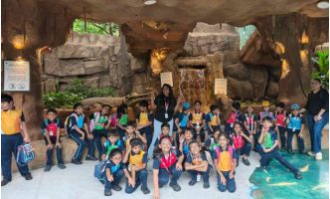 Learning Comes Alive: MRV Students Visit Byculla Zoo